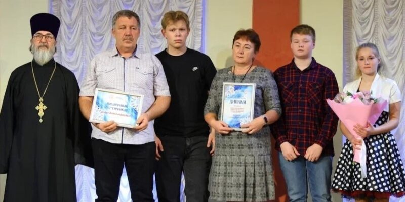 Руководитель социального отдела Вологодской епархии принял участие в торжественном мероприятии по чествованию победителей и призеров областного фестиваля «Семейный лад»